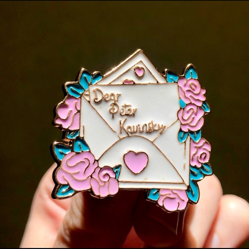 💕 Love Letter Enamel Pin - Picture 3 of 5